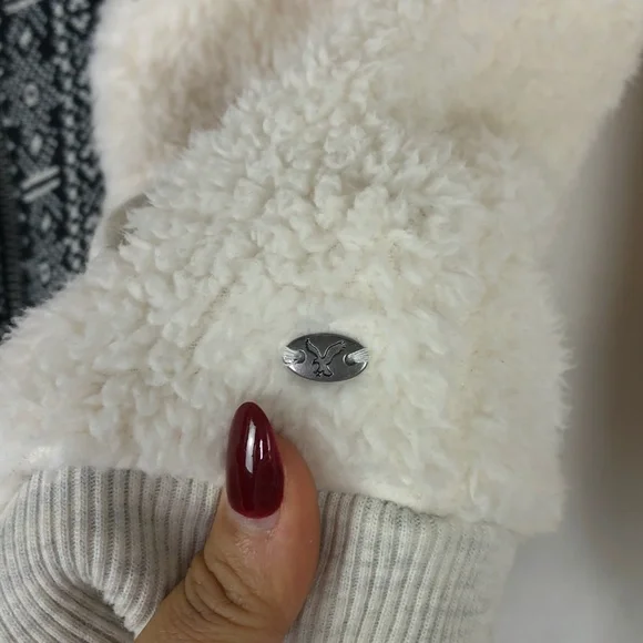 AE American Eagle Sherpa Zip Up Hoodie - Picture 3 of 8